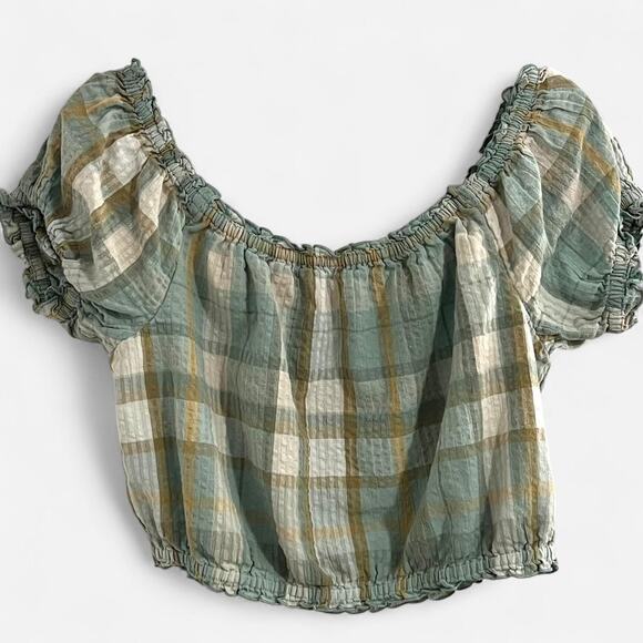 American Eagle Outfitters Green Plaid Cropped Off the Shoulder Top - Picture 4 of 9